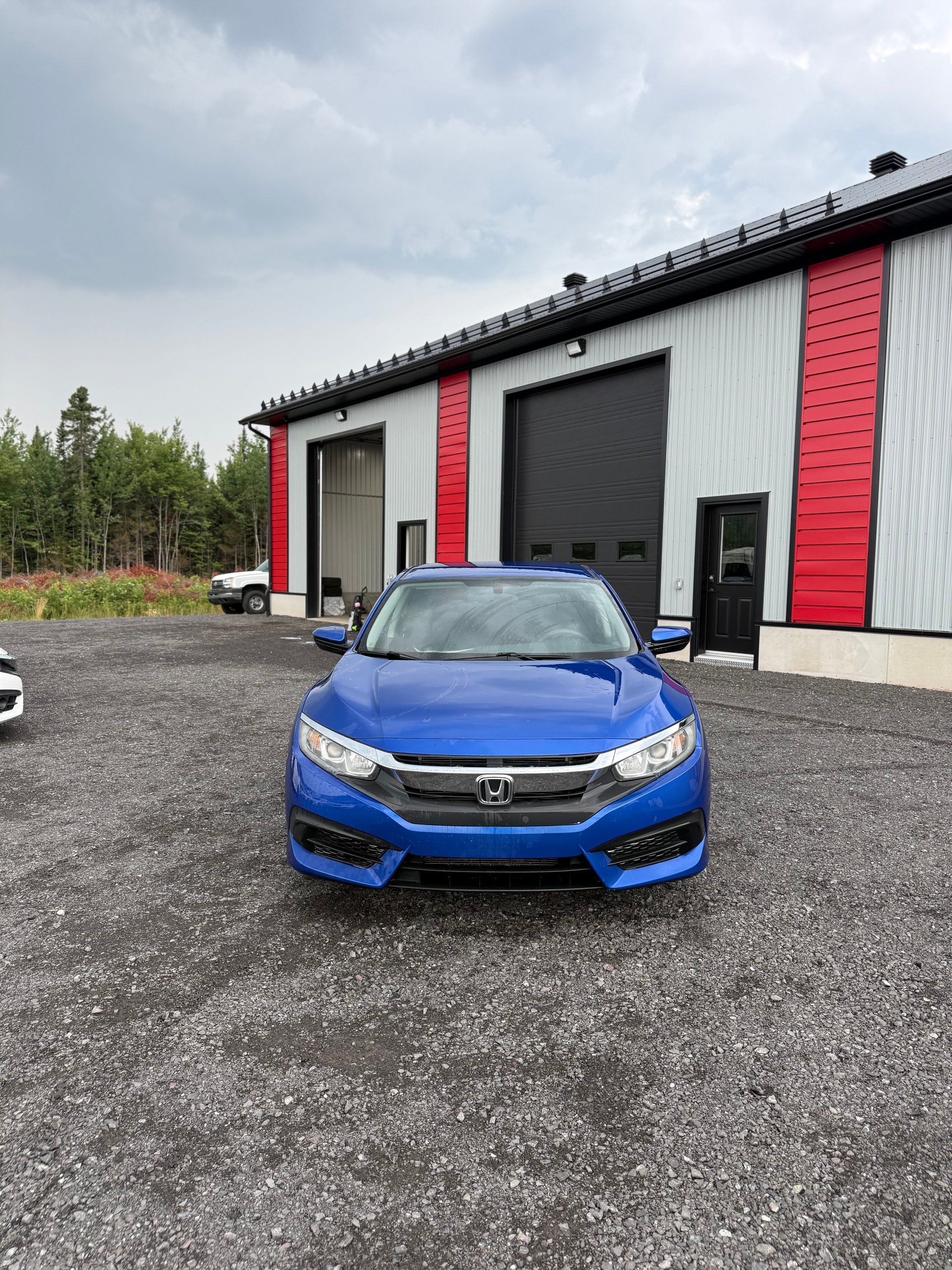 Honda Civic 2016 - Image 2